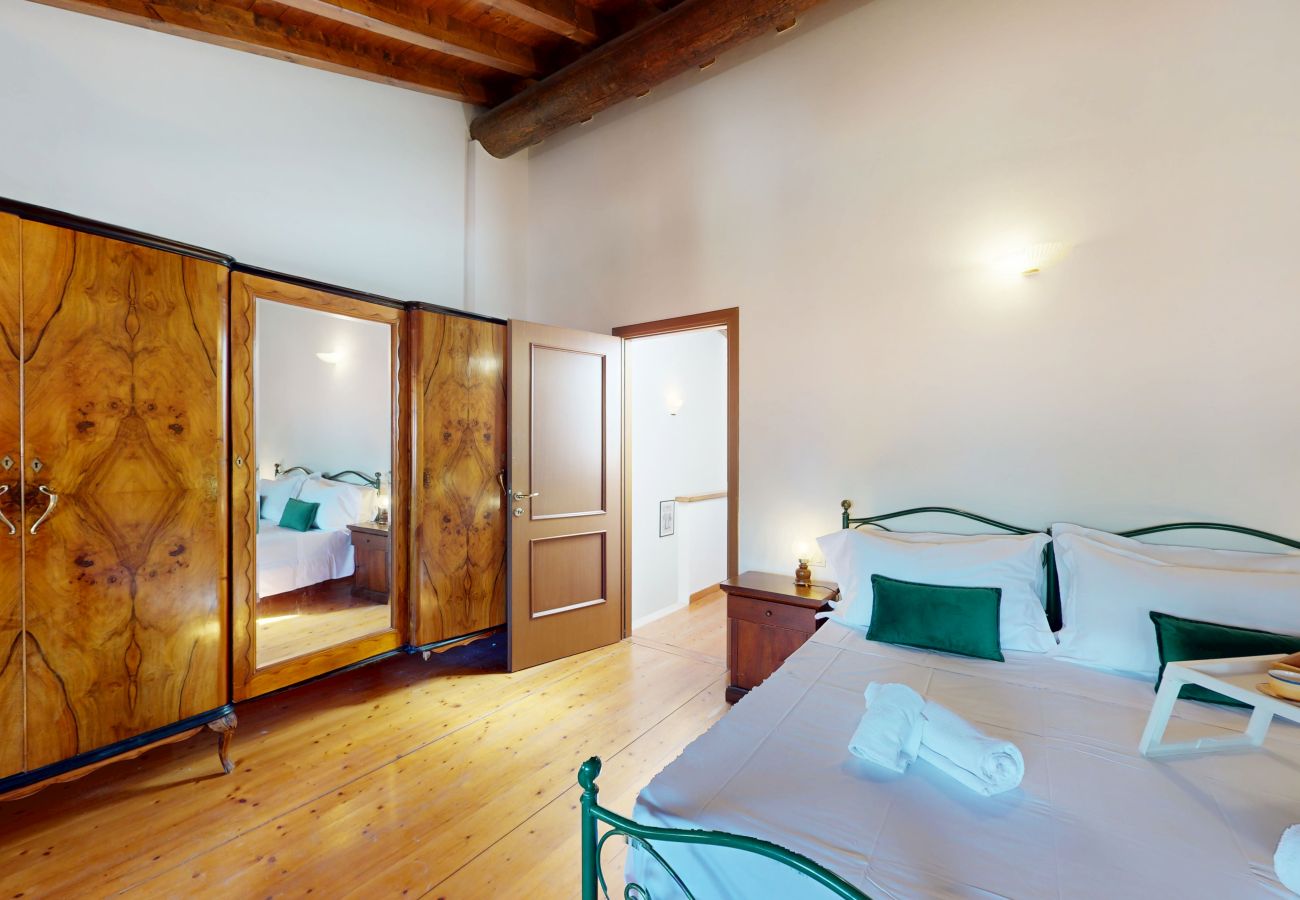 Apartment in San Felice del Benaco - Garda View by Bookinggardalake