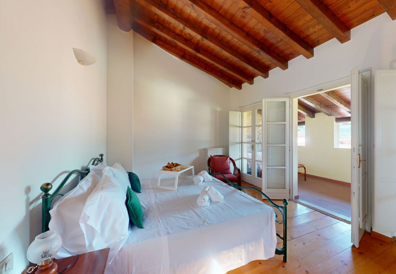 Apartment in San Felice del Benaco - Garda View by Bookinggardalake