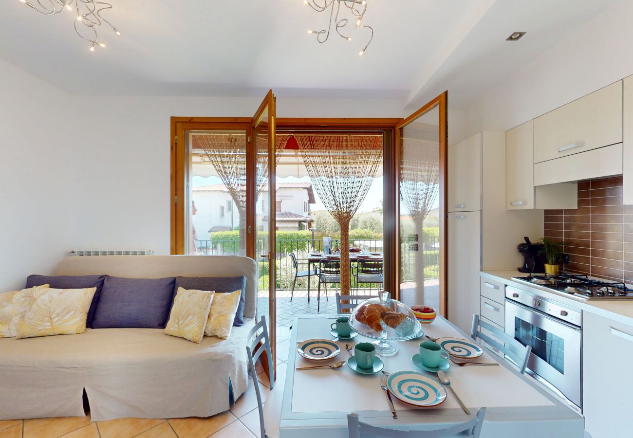 Apartment in Puegnago sul Garda - Adeline's Garda Nest 