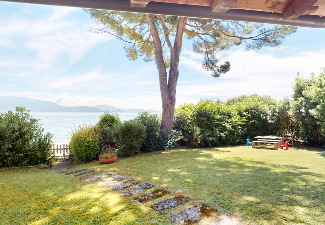 Villa/Dettached house in Manerba del Garda - Villa 7 Bello By Booking Garda Lake