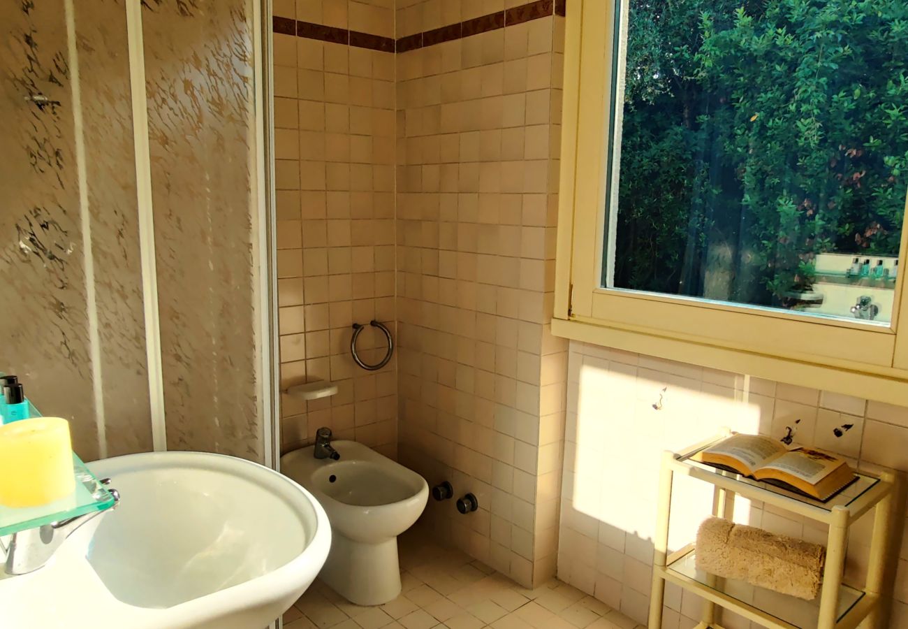 Villa in Manerba del Garda - Villa 7 Bello By Booking Garda Lake