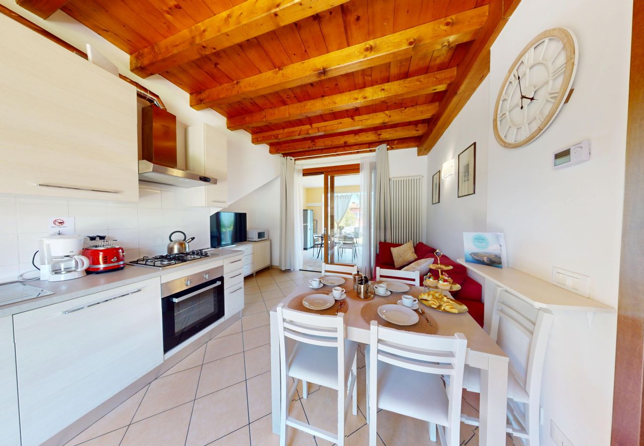 Apartment in Manerba del Garda - Ulivo Apartment