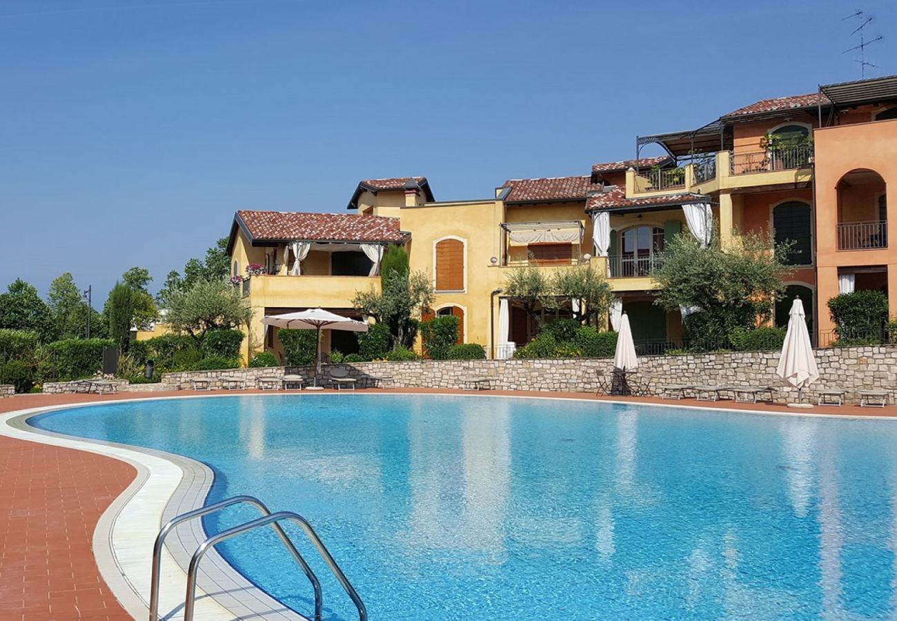Apartment in Manerba del Garda - Borgo del Torchio C8