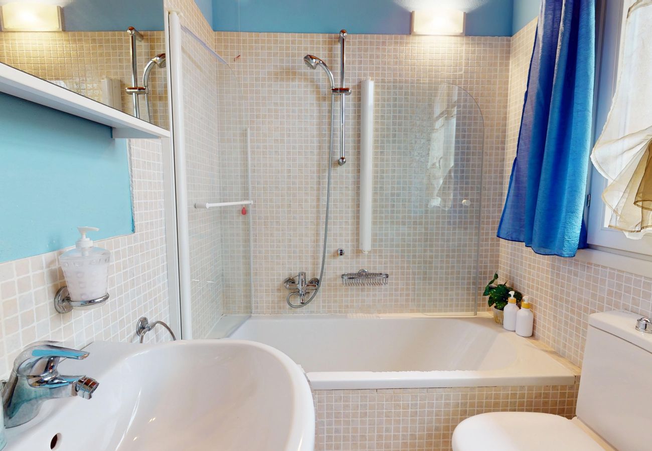 Apartment in Manerba del Garda - Borgo del Torchio H3