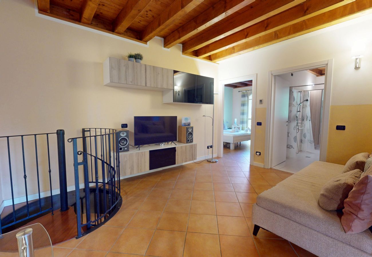 Apartment in Manerba del Garda - Borgo del Torchio F1