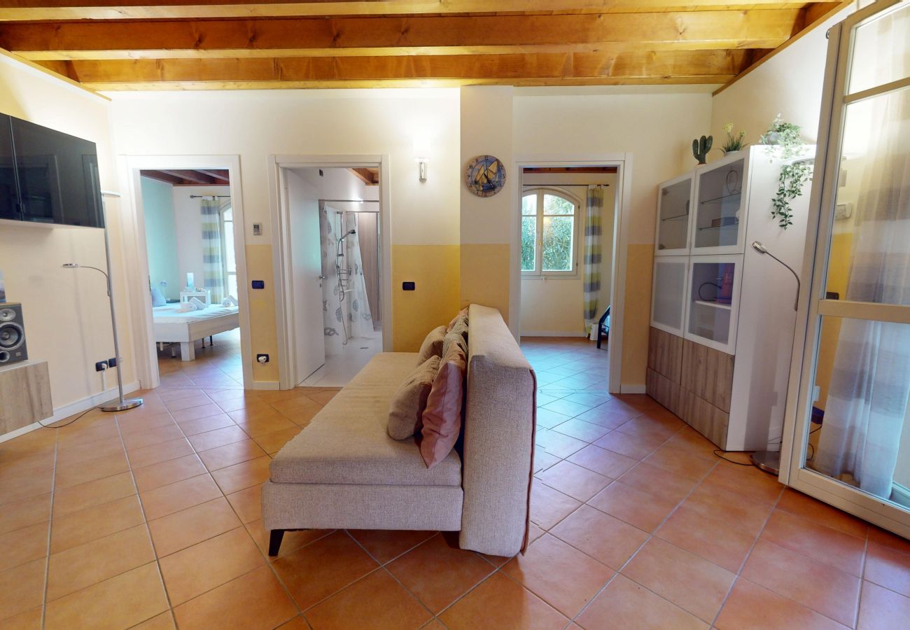 Apartment in Manerba del Garda - Borgo del Torchio F1
