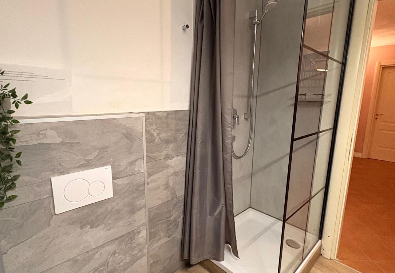 Apartment in Manerba del Garda - Borgo del Torchio F1