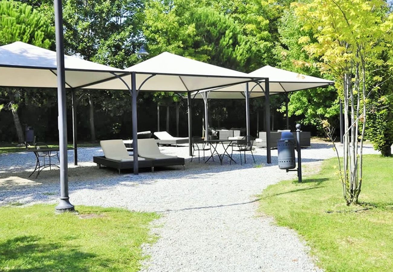 Apartment in Manerba del Garda - Borgo del Torchio F1