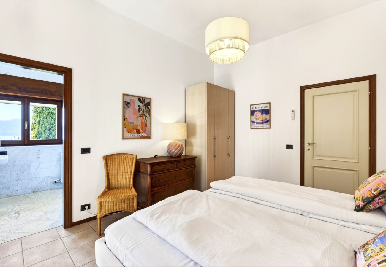 Villa in Torri del Benaco - Regarda - Villa Vera with stunning lake view and garden