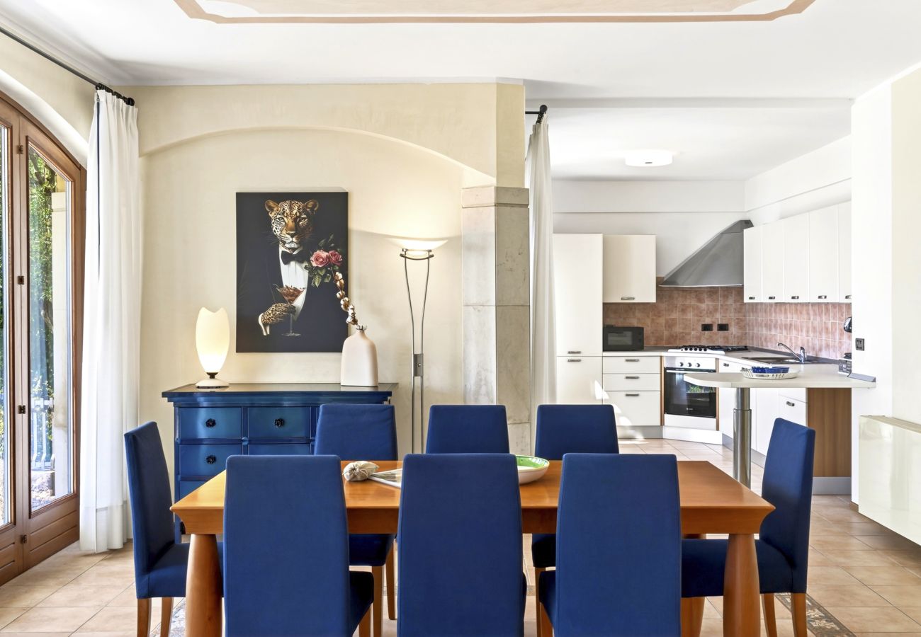 Villa in Torri del Benaco - Regarda - Villa Vera with stunning lake view and garden