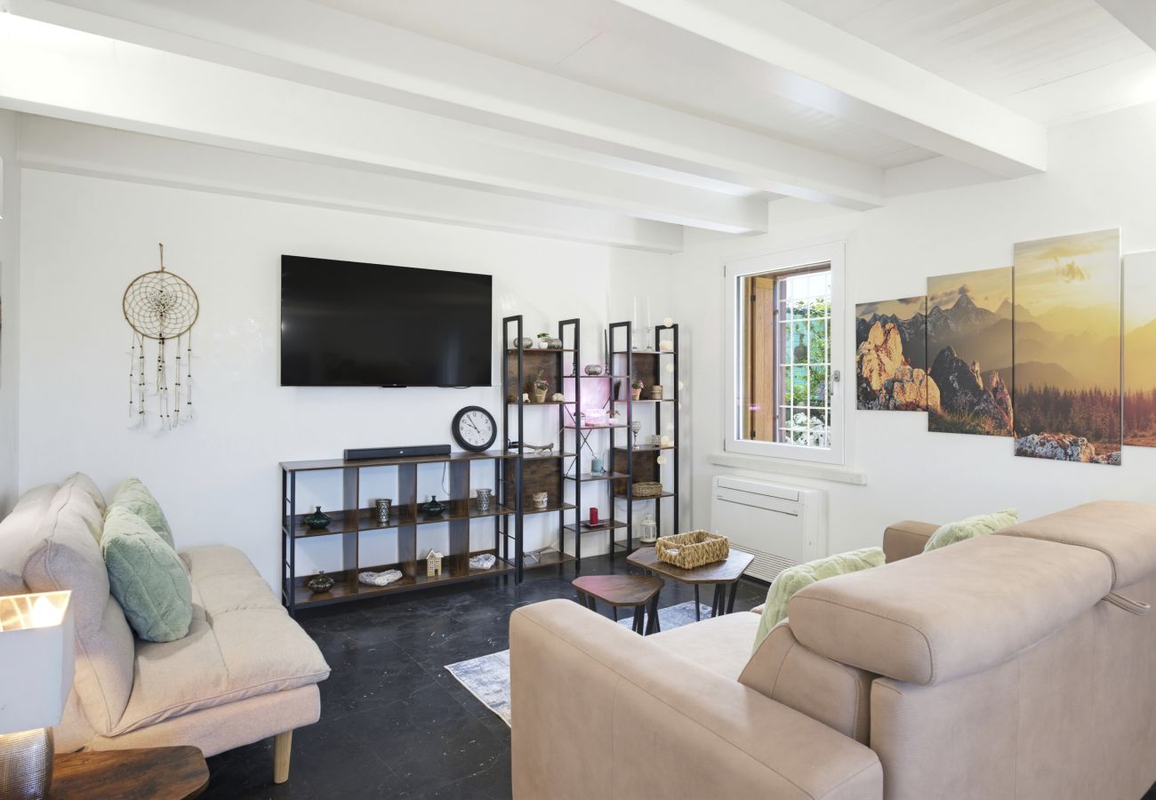 Apartment in Lazise - Regarda - The romantic place, apartment with pool