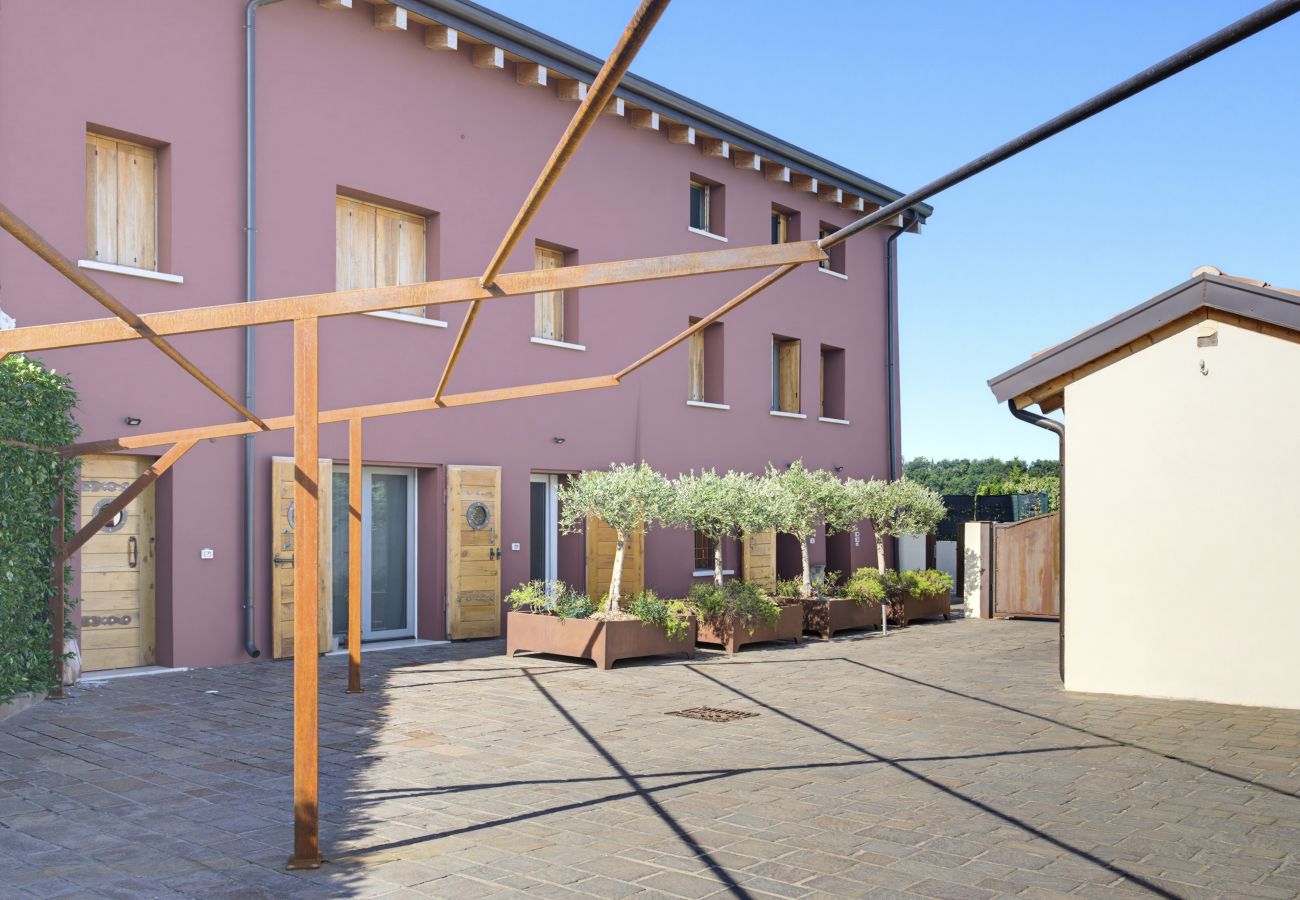 Apartment in Lazise - Regarda - The romantic place, apartment with pool