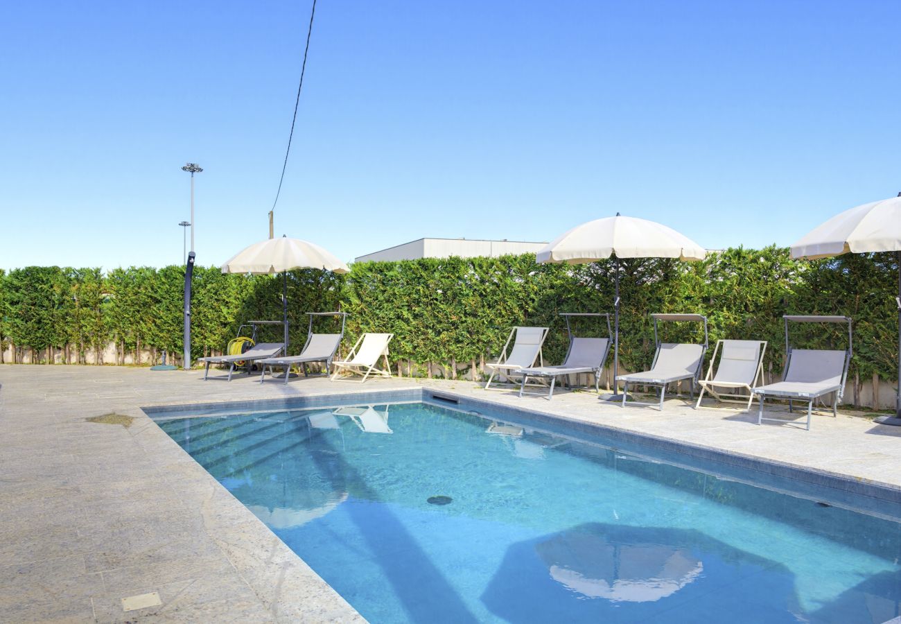Apartment in Lazise - Regarda - The romantic place, apartment with pool