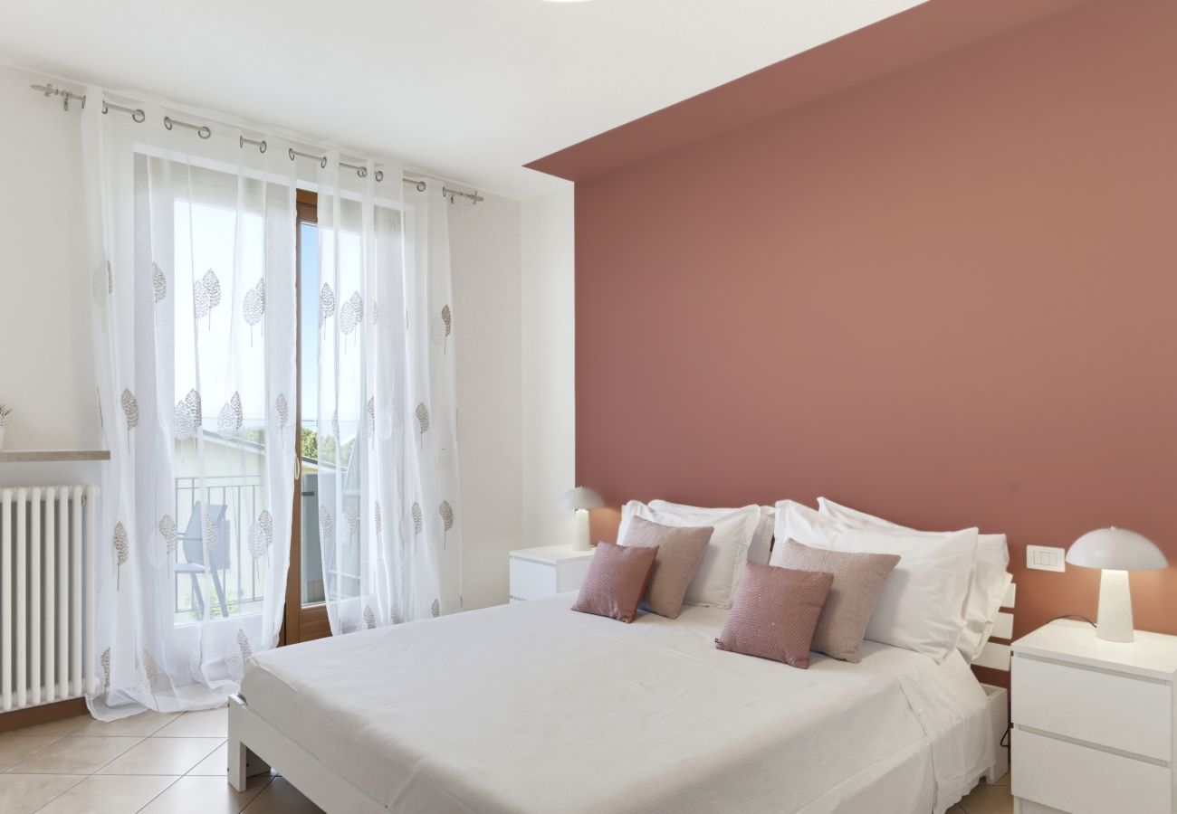 Apartment in Lazise - Regarda - Basiliko Cosy Apartment with pool