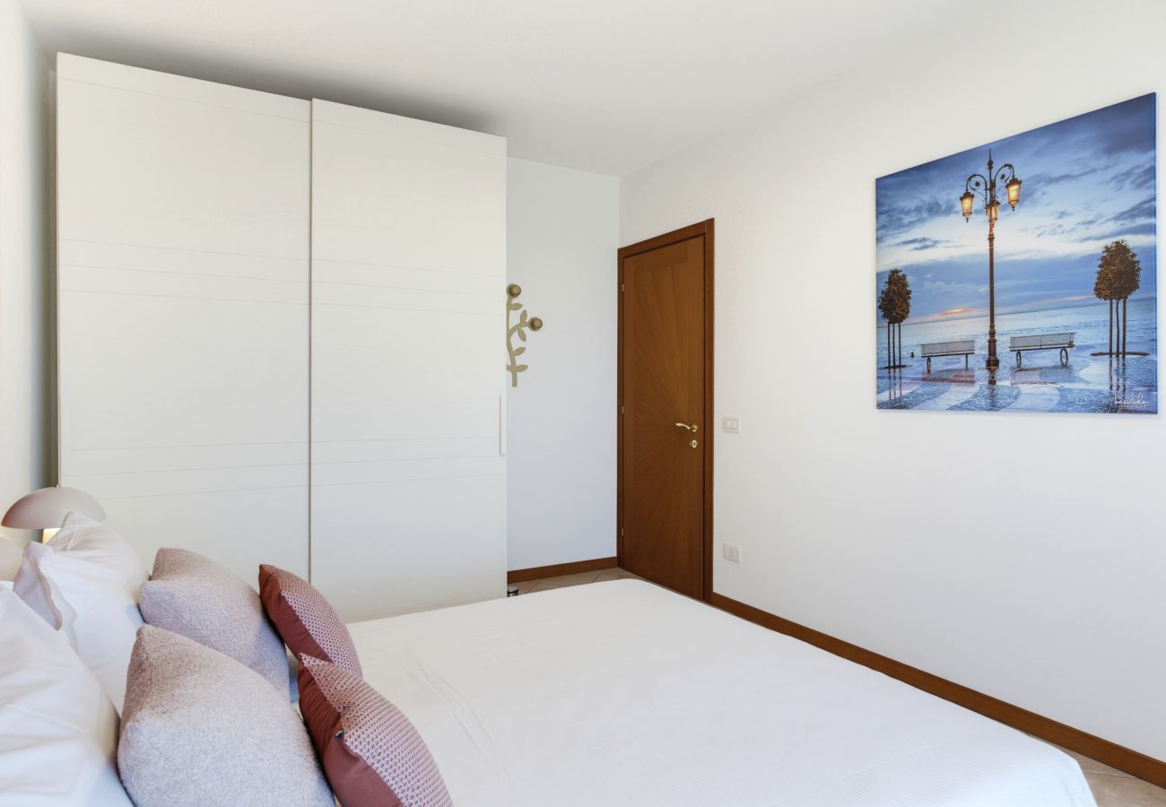Apartment in Lazise - Regarda - Basiliko Cosy Apartment with pool
