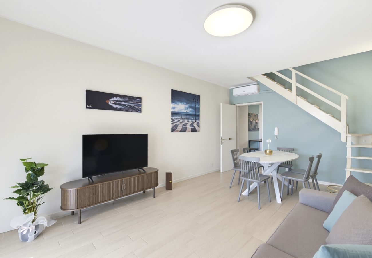 Apartment in Lazise - Regarda - Basiliko View Apartment with lake view and pool