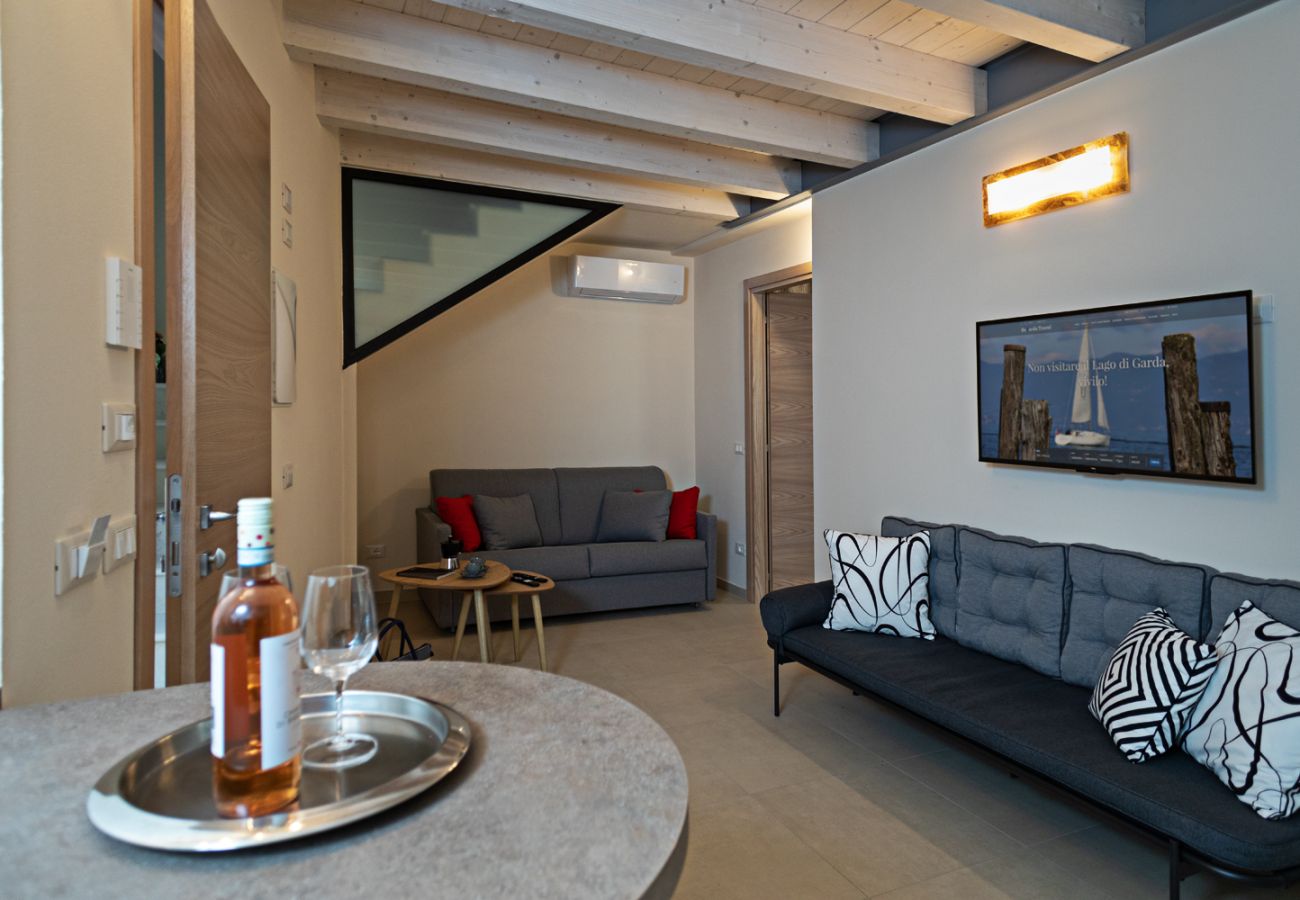 Apartment in Lazise - Regarda - Residenza GJ ground floor - with roof terrace, wifi, airco